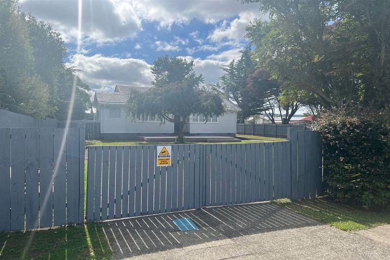 Photo of property in 1/57 Grove Road, Papakura, 2110