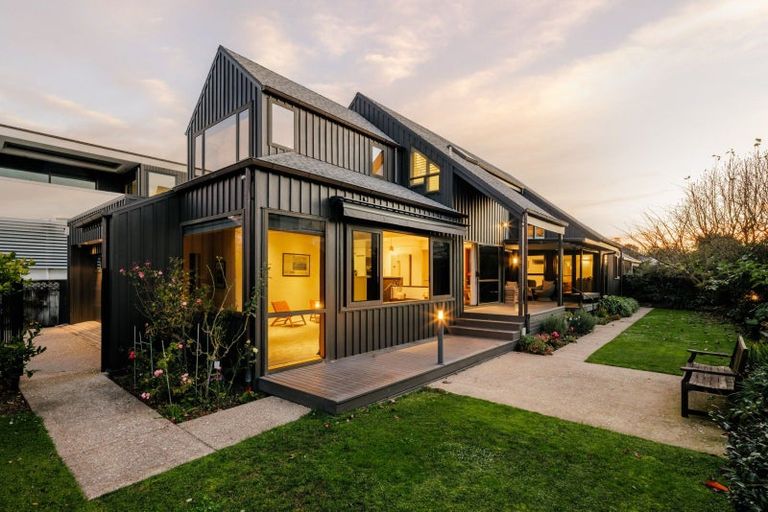 Photo of property in 89 Lake Domain Drive, Frankton, Hamilton, 3204