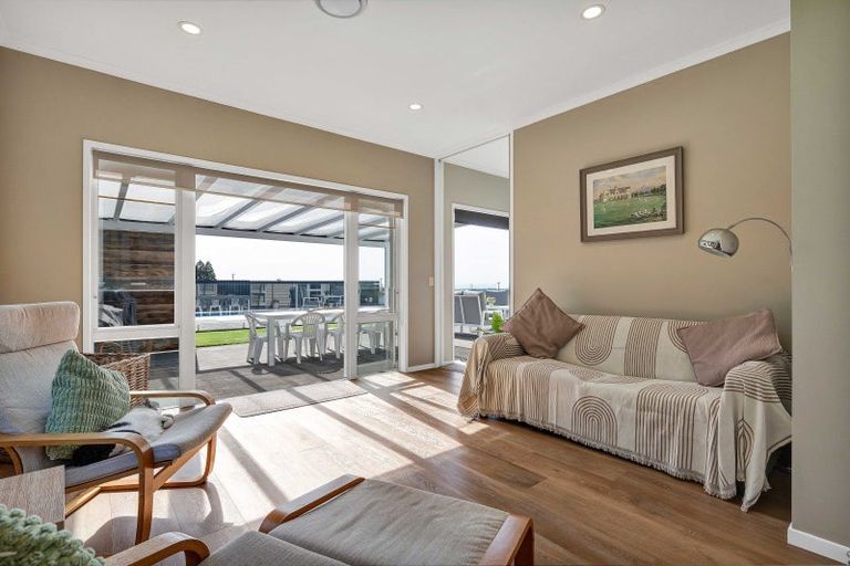 Photo of property in 80 Clearview Road, Lepperton, New Plymouth, 4373