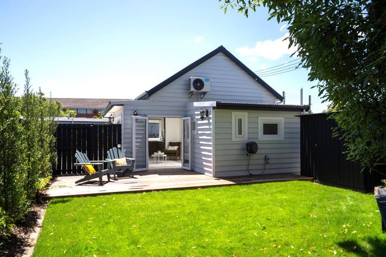 Photo of property in 33 Waller Terrace, Christchurch Central, Christchurch, 8011