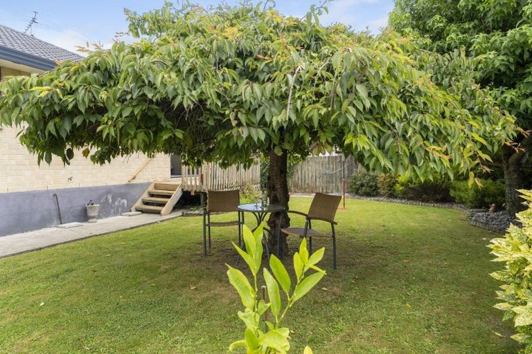 Photo of property in 24 Millhaven Place, Otaki, 5512