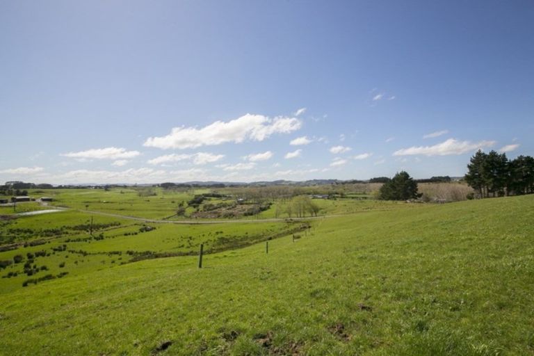 Photo of property in 280a Rimmer Road, Helensville, 0875