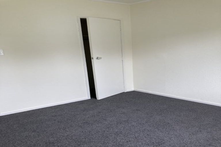Photo of property in 67 Sunvue Road, Glen Eden, Auckland, 0602