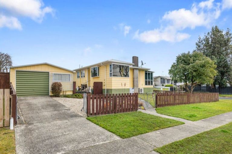 Photo of property in 22 Chartwell Drive, Tokoroa, 3420