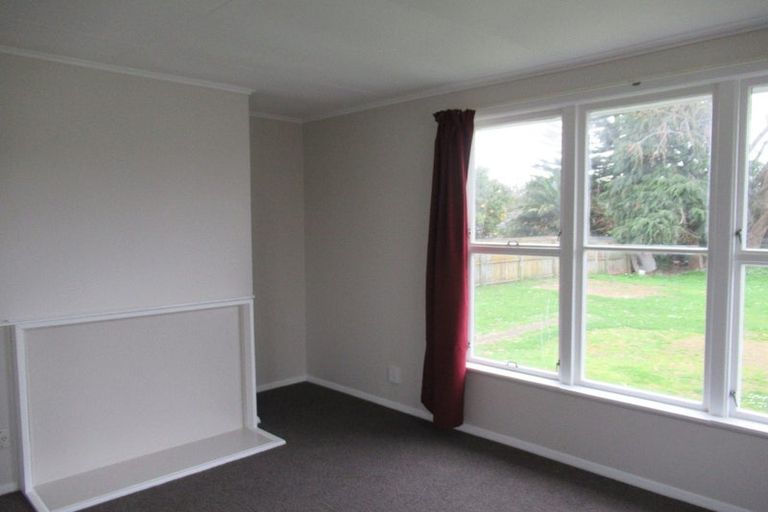 Photo of property in 8 Hinemoa Street, Levin, 5510