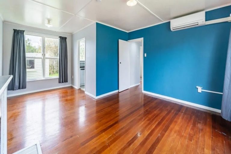 Photo of property in 40 Bell Street, Tawa, Wellington, 5028
