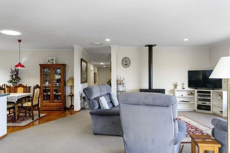Photo of property in 1/55 Taharepa Road, Hilltop, Taupo, 3330