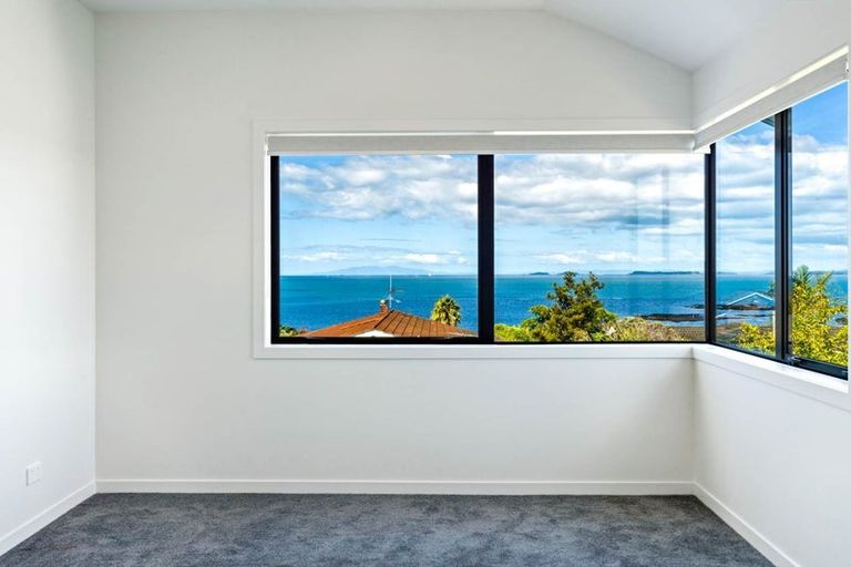 Photo of property in 12b Newburn Road, Waiake, Auckland, 0630