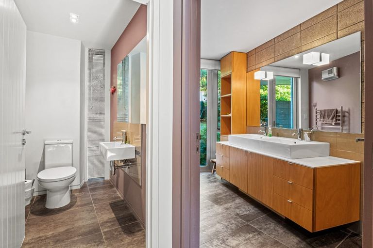 Photo of property in 44-46 Park Street, Queenstown, 9300