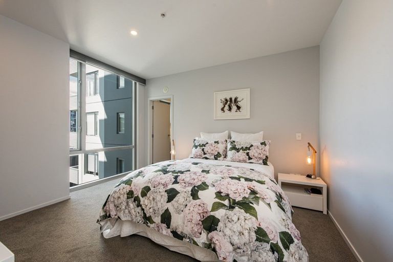 Photo of property in Trinity Apartments, 402/19 College Street, Te Aro, Wellington, 6011