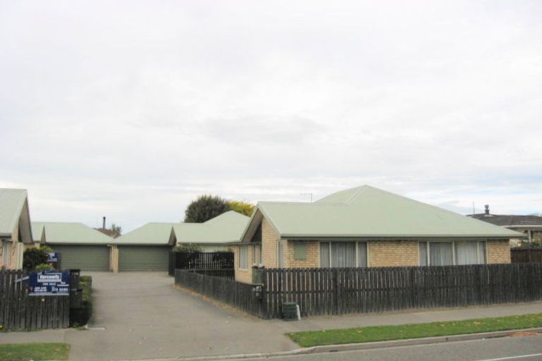 Photo of property in 4/139 Yaldhurst Road, Sockburn, Christchurch, 8042