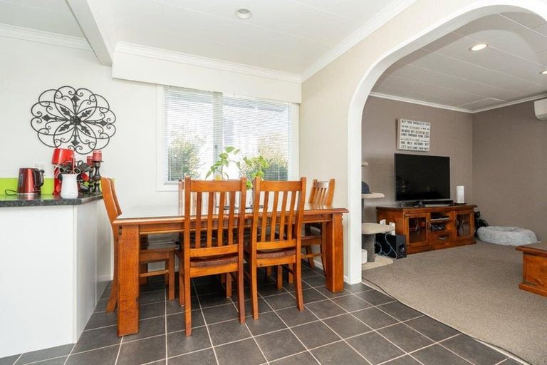 Photo of property in 5 Hamblyn Crescent, Nawton, Hamilton, 3200