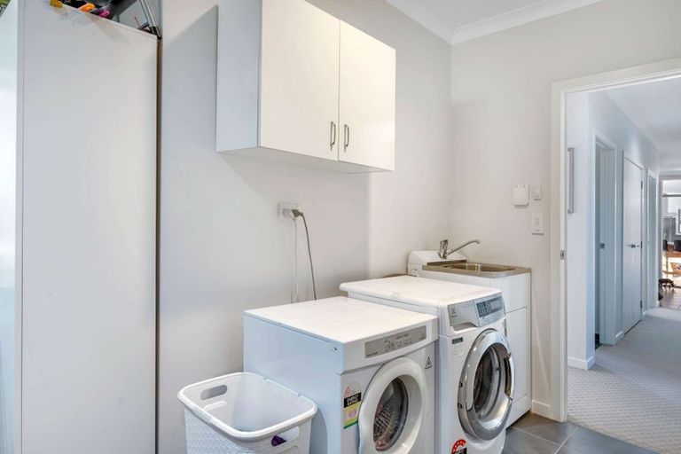 Photo of property in 29 Aoraki Road, Poraiti, Napier, 4112