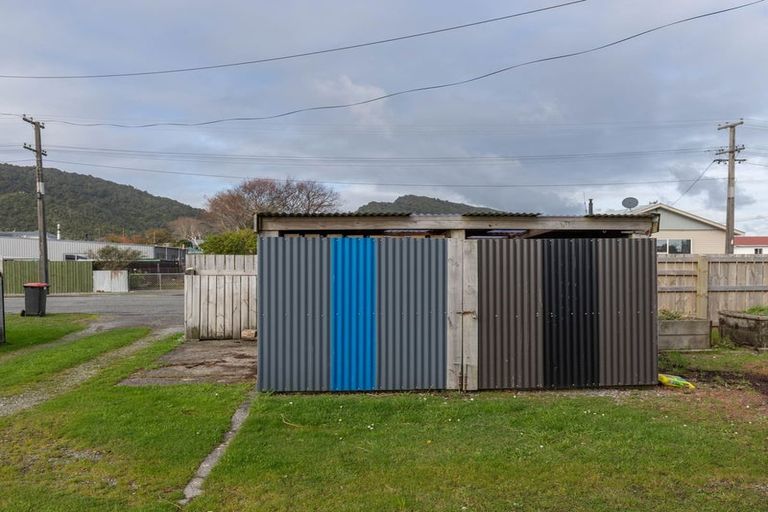 Photo of property in 53 Bright Street, Cobden, Greymouth, 7802