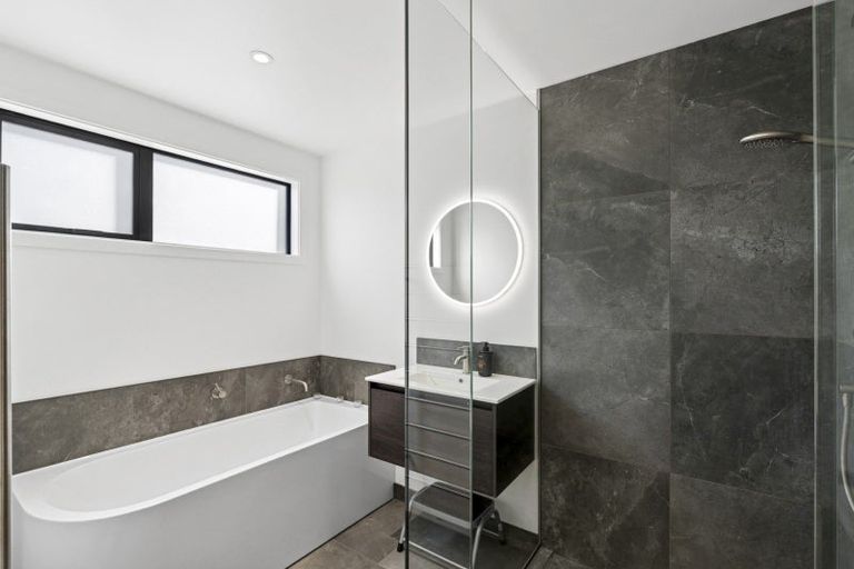 Photo of property in 32 Burbank Road, Wanaka, 9382