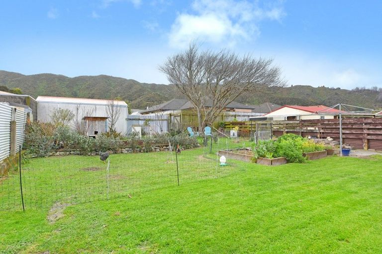 Photo of property in 120 Wise Street, Wainuiomata, Lower Hutt, 5014