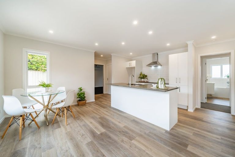 Photo of property in 11a Hall Grove, Ebdentown, Upper Hutt, 5018