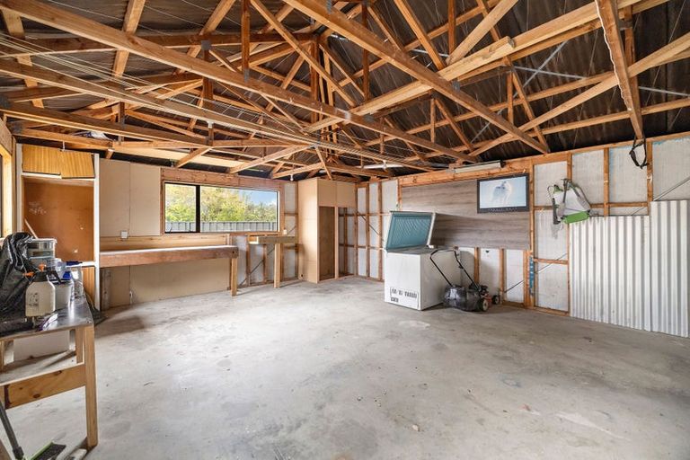 Photo of property in 16 Kuri Place, Wanaka, 9305