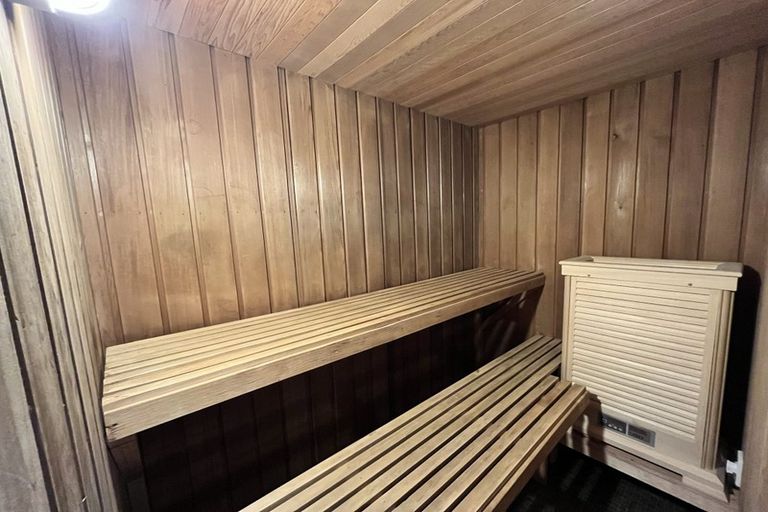 Photo of property in 18 Rama Crescent, Khandallah, Wellington, 6035