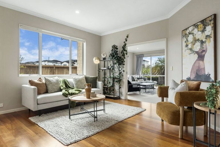 Photo of property in 42 Laurel Oak Drive, Schnapper Rock, Auckland, 0632