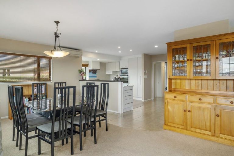 Photo of property in 35 Taharepa Road, Hilltop, Taupo, 3330