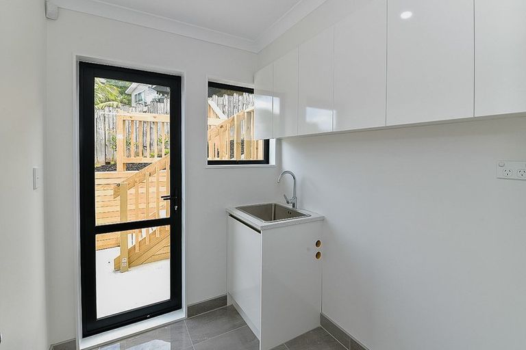 Photo of property in 61 Landmark Terrace, Orewa, 0931