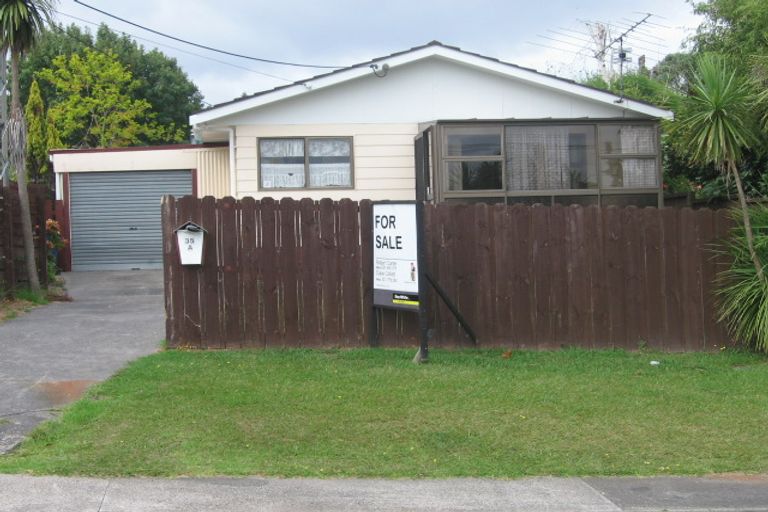 Photo of property in 2/35 Sunnyfield Crescent, Glenfield, Auckland, 0629