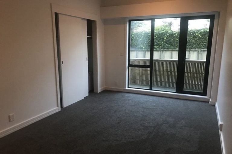 Photo of property in 28u2 Hobson Street, Thorndon, Wellington, 6011