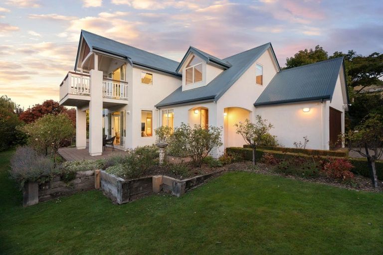 Photo of property in 76 Meadowstone Drive, Wanaka, 9305
