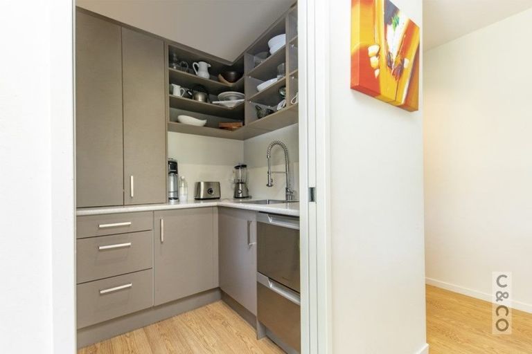 Photo of property in 12 Crabb Fields Lane, Riverhead, 0820