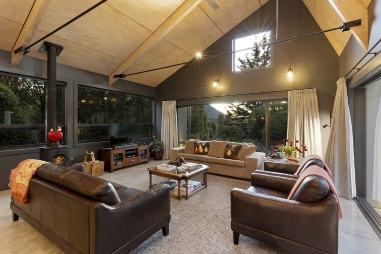 Photo of property in 8 Jacks Point Rise, Jacks Point, Queenstown, 9371