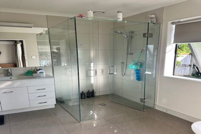 Photo of property in 19 Castellina Drive, Karaka, Papakura, 2113