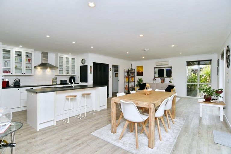 Photo of property in 34 Oxford Road, Rangiora, 7400