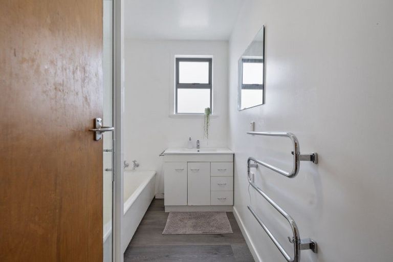 Photo of property in 36 Ross Street, Marton, 4710