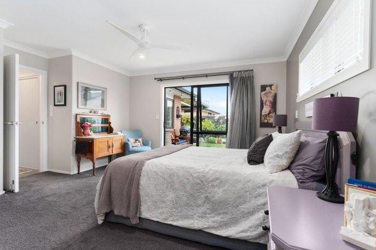 Photo of property in 8 Austin Reid Avenue, Carterton, 5713