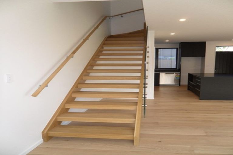 Photo of property in 16 Inglis Street, Seatoun, Wellington, 6022