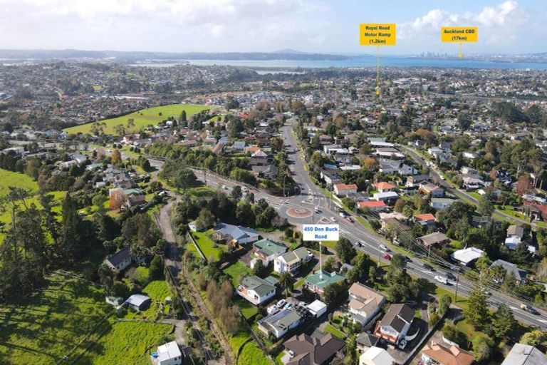 Photo of property in 450 Don Buck Road, Massey, Auckland, 0614