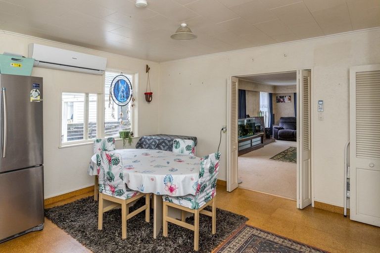 Photo of property in 40 Dorset Street, Levin, 5510