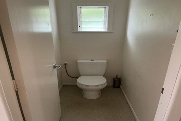 Photo of property in 15 James Street, Glenfield, Auckland, 0629