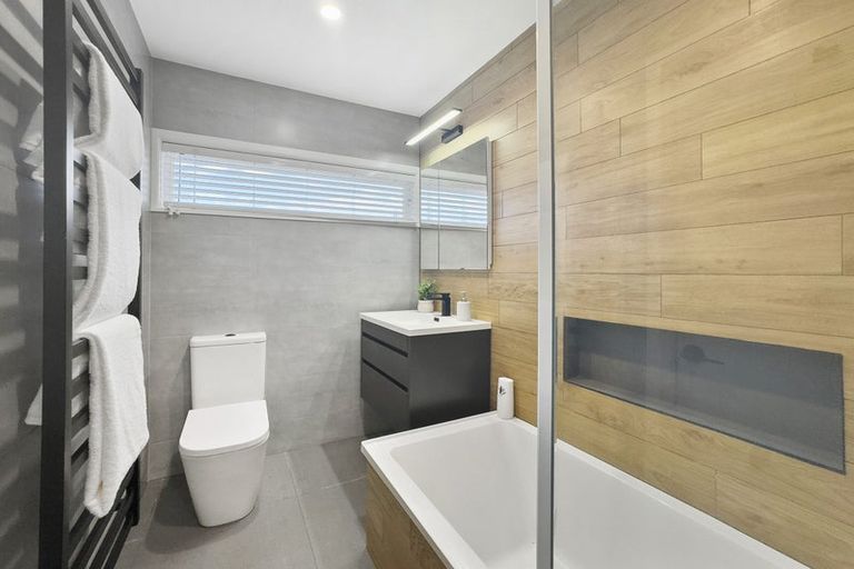 Photo of property in 84 Tiraumea Drive, Pakuranga, Auckland, 2010