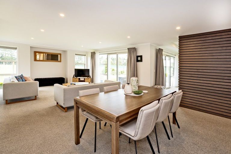Photo of property in 152 Moore Road, Lorneville, Invercargill, 9874