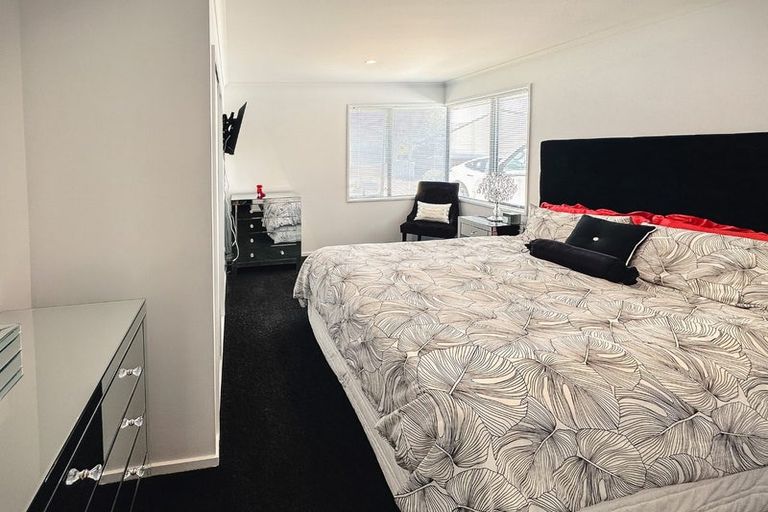 Photo of property in 39 Vivian Street, Burwood, Christchurch, 8083