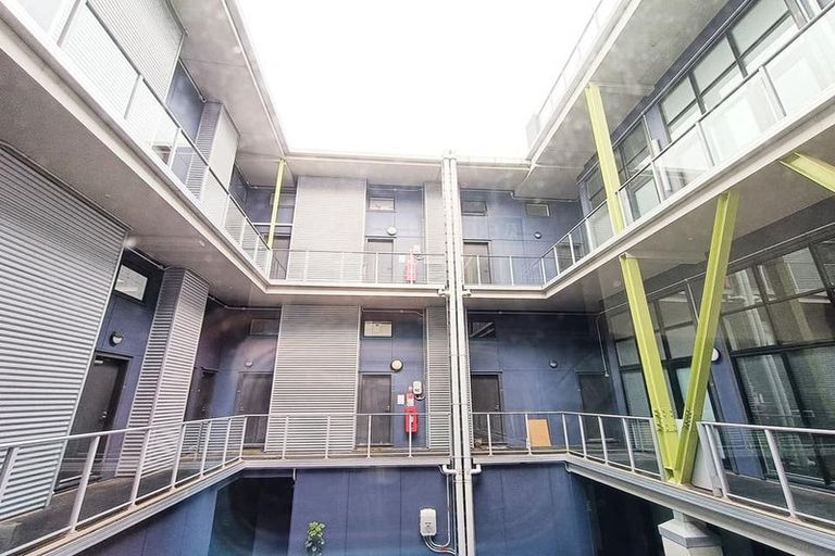 Photo of property in Urbane Apartments, 34/29 Webb Street, Mount Cook, Wellington, 6011