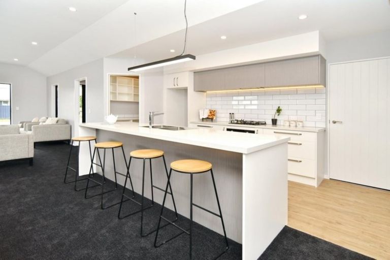 Photo of property in 14 Fearne Drive, Woodend, 7610