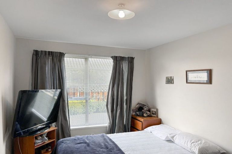 Photo of property in 4/12 Keoghs Lane, St Albans, Christchurch, 8014