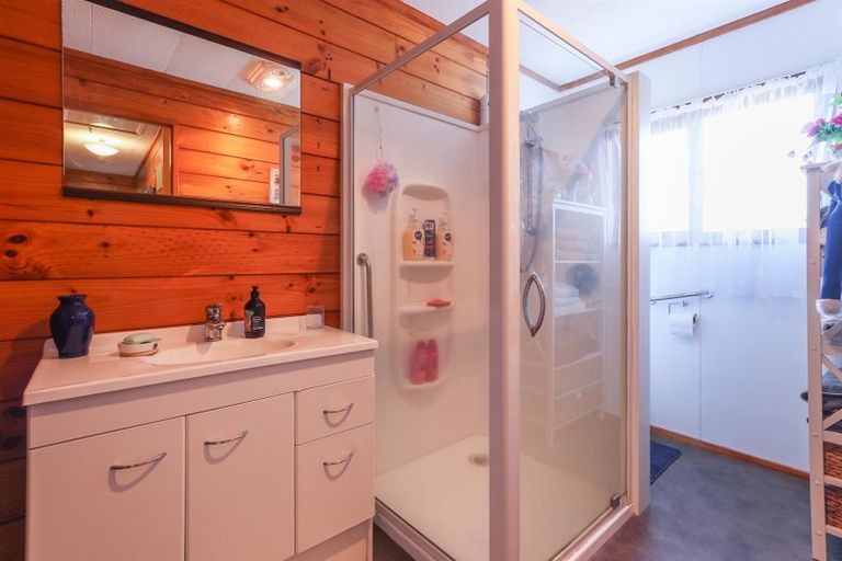 Photo of property in 3b Jet Place, Pukehangi, Rotorua, 3015