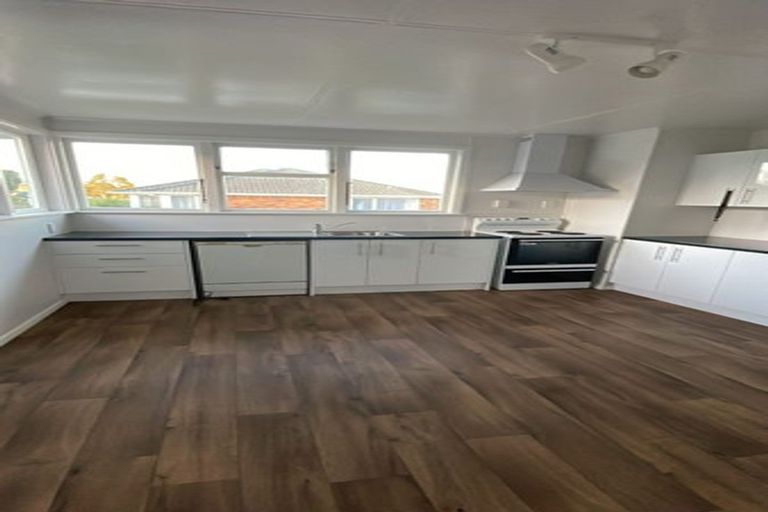 Photo of property in 15 Rangiora Crescent, Wairakei, Taupo, 3332