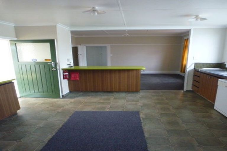 Photo of property in 22 Knowles Street, Terrace End, Palmerston North, 4410