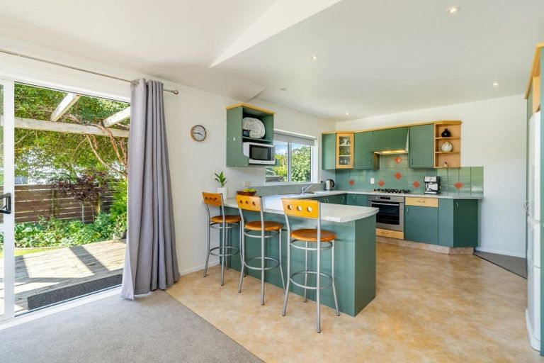 Photo of property in 30 Longfellow Street, Trentham, Upper Hutt, 5018