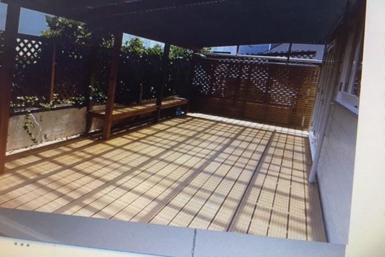 Photo of property in 7 Edge Hill, Mount Victoria, Wellington, 6011
